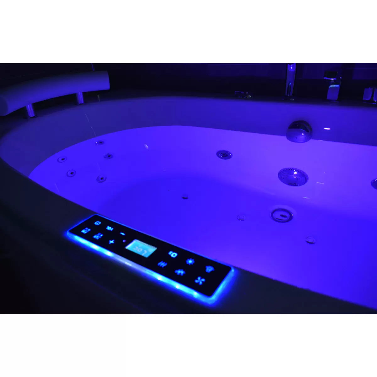 Vidalux WB51 Whirlpool and Airspa Deluxe Bath, 1700 x 900