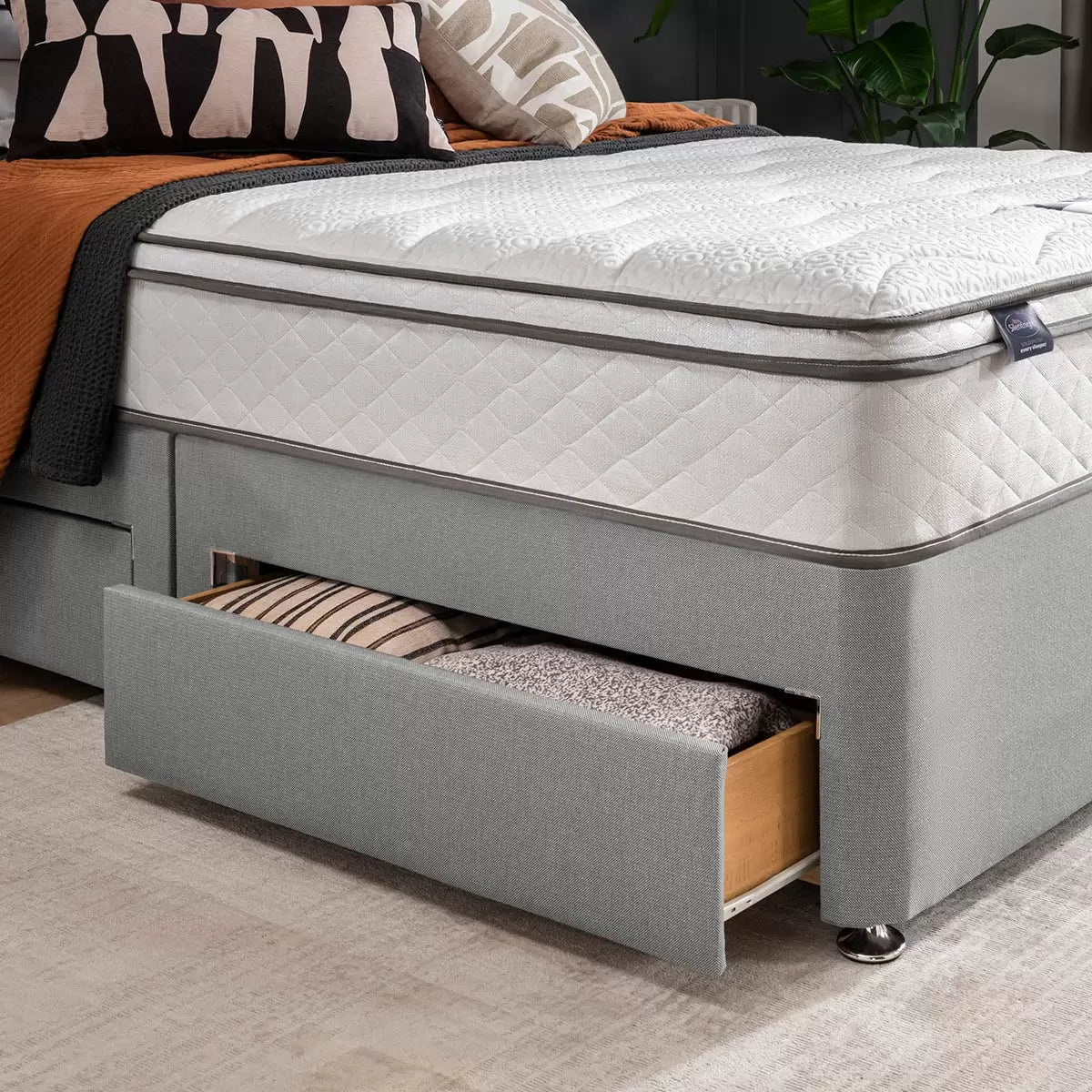 Silentnight 1200 Pocket Memory Cushion Top Mattress & Slate Grey Divan in 4