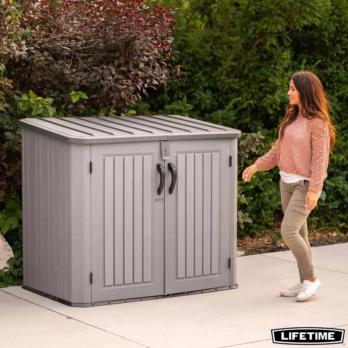 Lifetime 5ft x 3ft (1.5 x 0.9m) Horizontal Wood Look 1, 300 Litre Storage Shed