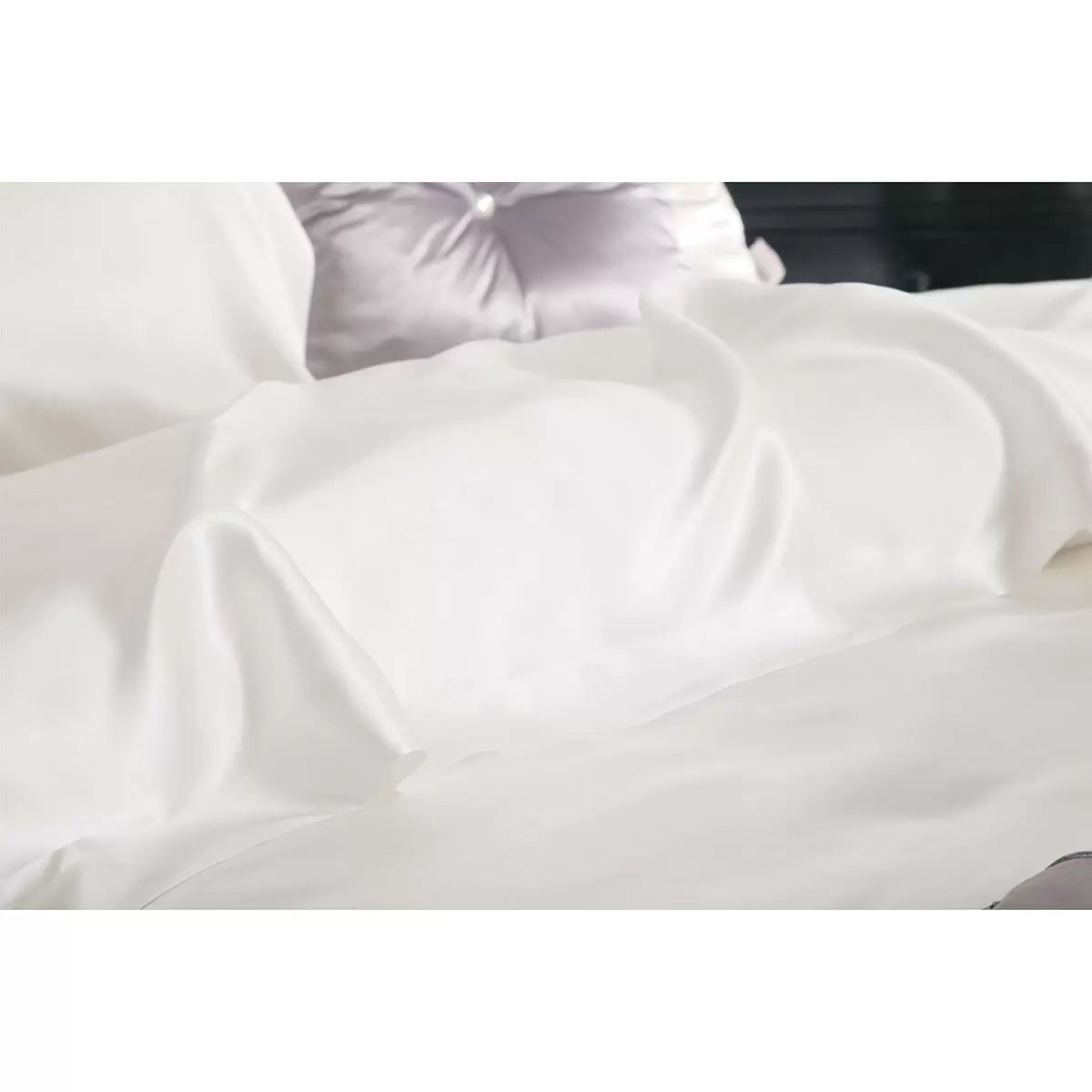 Belledorm 100% Mulberry Silk Ivory Fitted Sheet in 3 Sizes