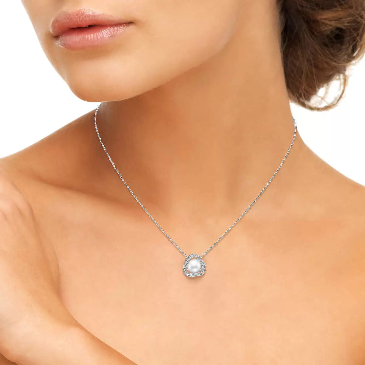 7.5-8mm Cultured Freshwater White Pearl & 0.25ctw Diamond Necklace, 14ct White