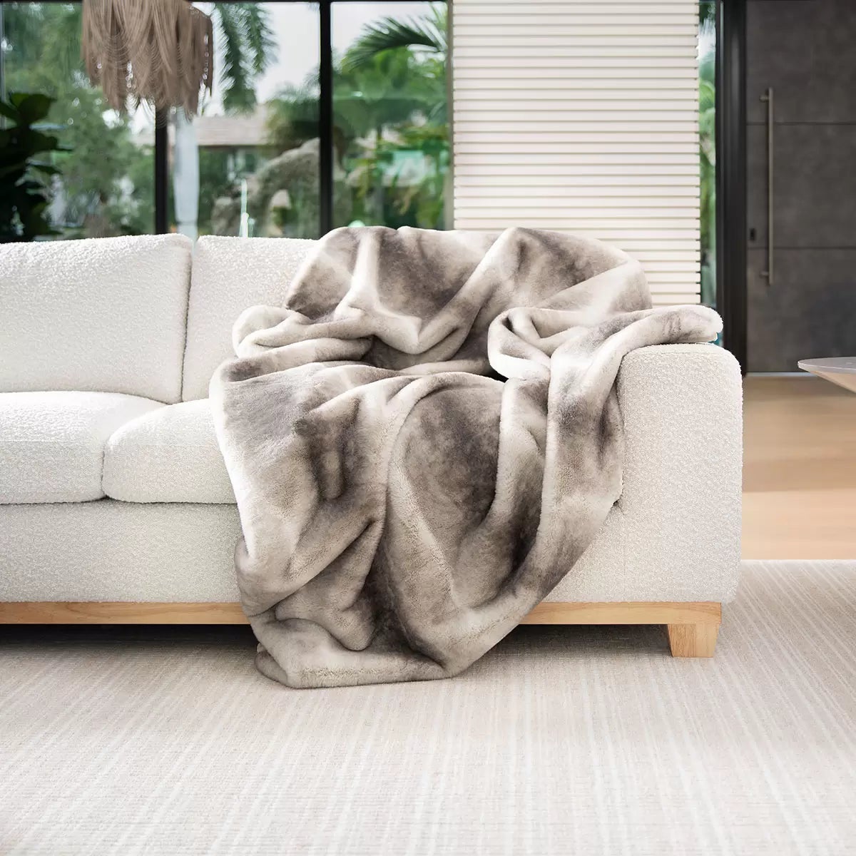 Mon Chateau Faux Fur Throw, 152 x 177 cm, view 24