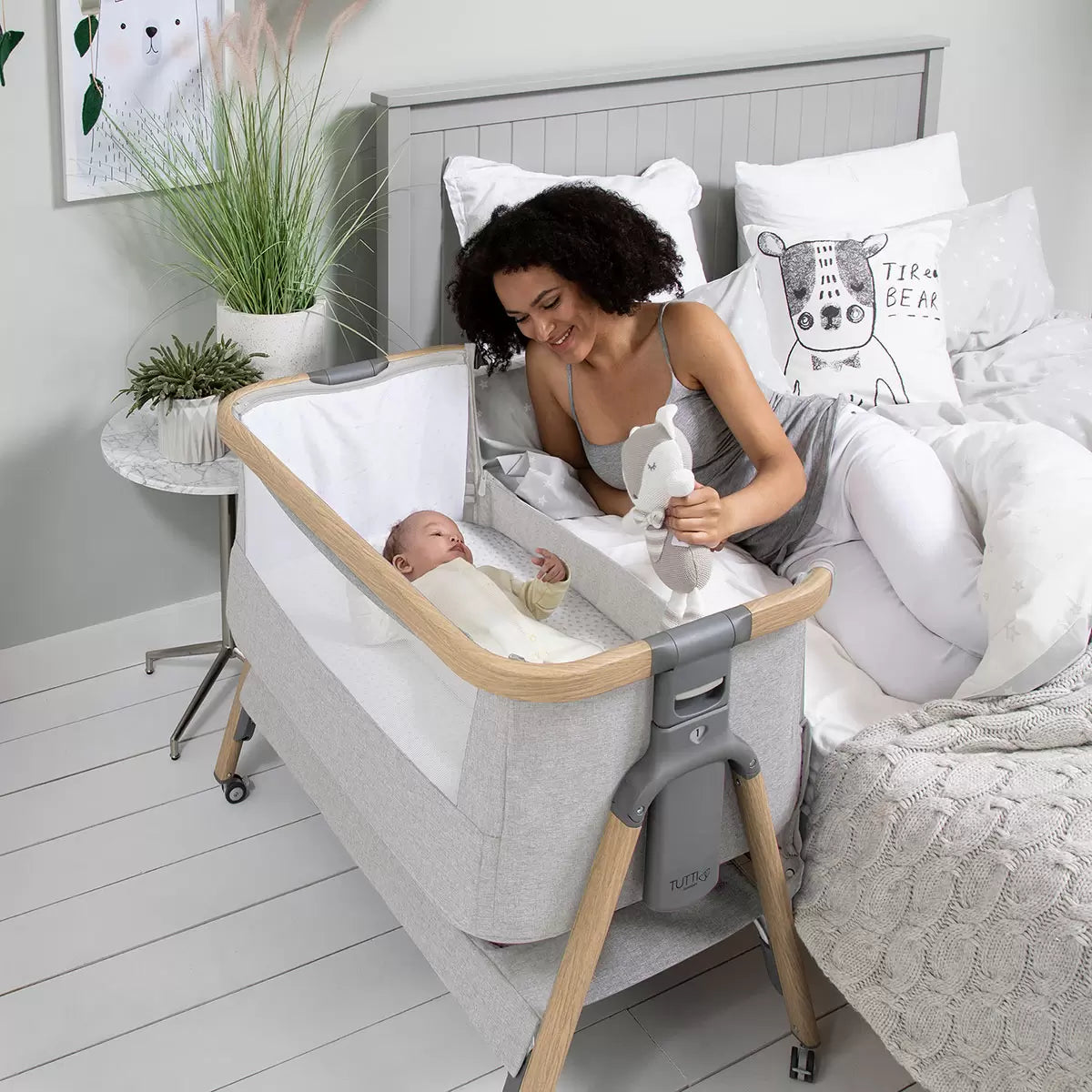 Tutti Bambini CoZee Air Bedside Rocking Crib, Oak & Silver