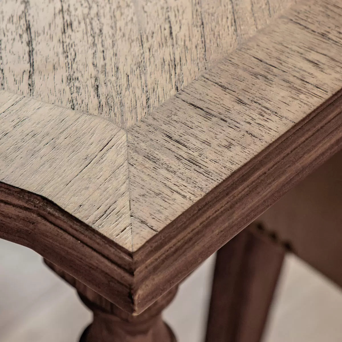 Gallery Highgrove Extending Dining Table, Seats 6-8