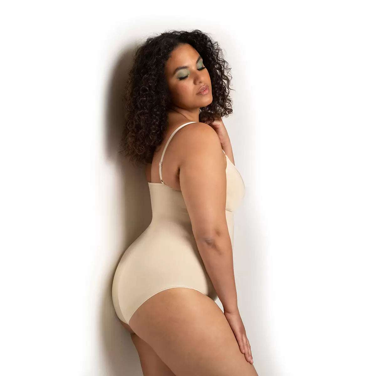 Evenlina Sculpting Shapewear Bodysuit in Almond
