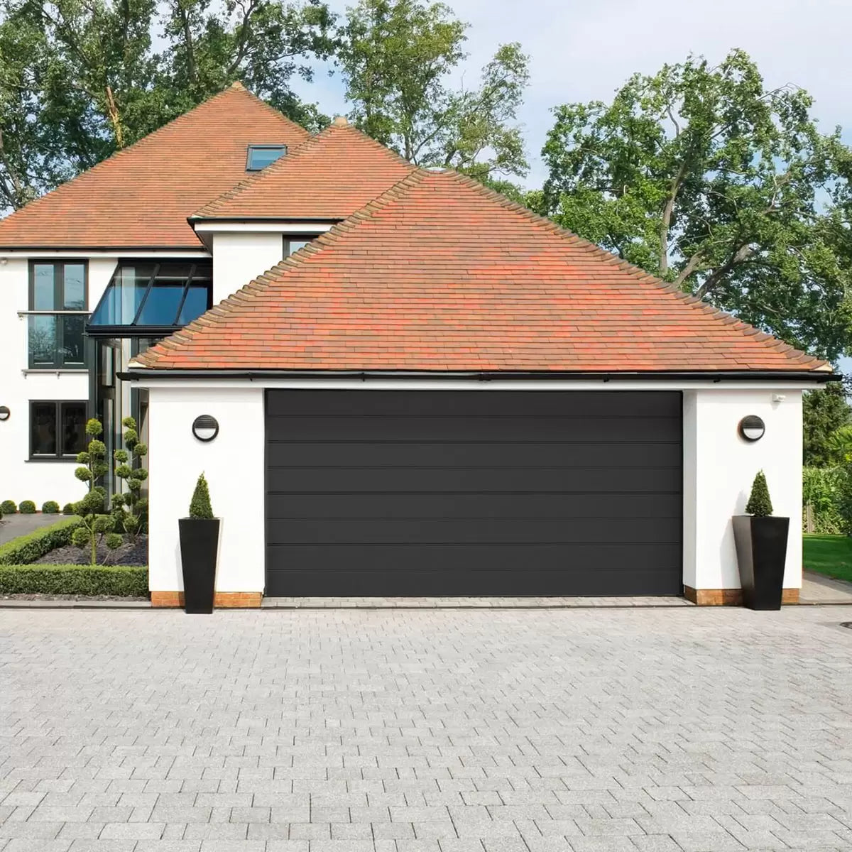 Cardale Rib Sectional ISO20 Door with Installation up to 2.286 metres width in 3