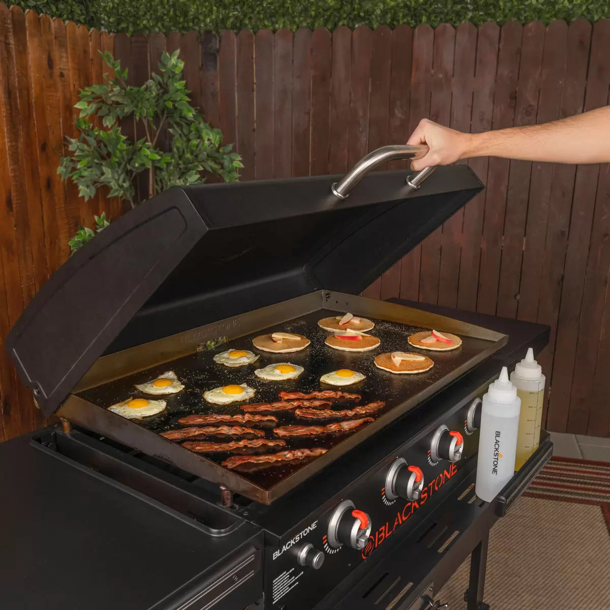 Blackstone 36" Griddle Gas Barbecue with Hood & Front Shelf, view 3