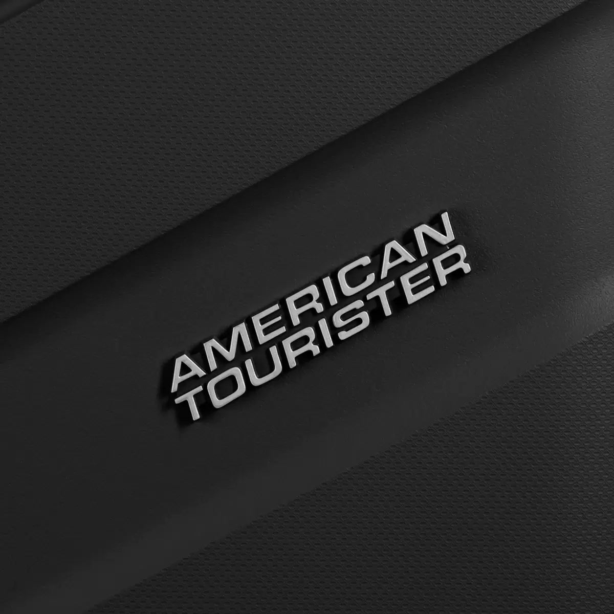 American Tourister Jet Driver 55cm Carry On Hardside Spinner Case