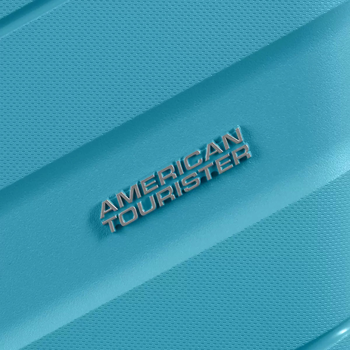 American Tourister Jet Driver 55cm Carry On Hardside Spinner Case