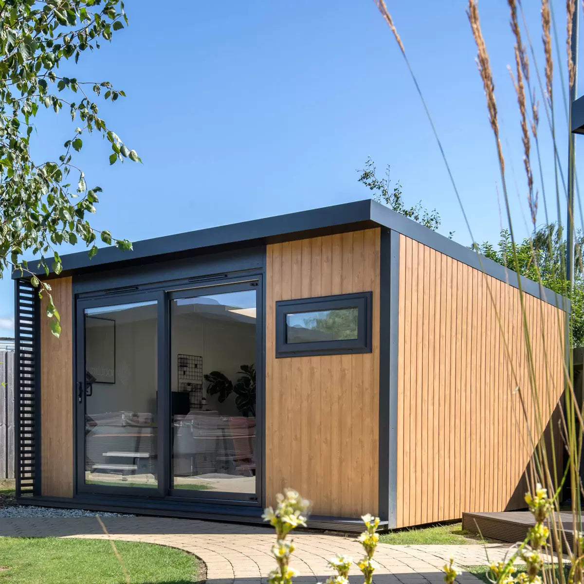 Installed Garden Room, Medium Sizes, Basebox Plus by Green Retreats (up to 28m²)