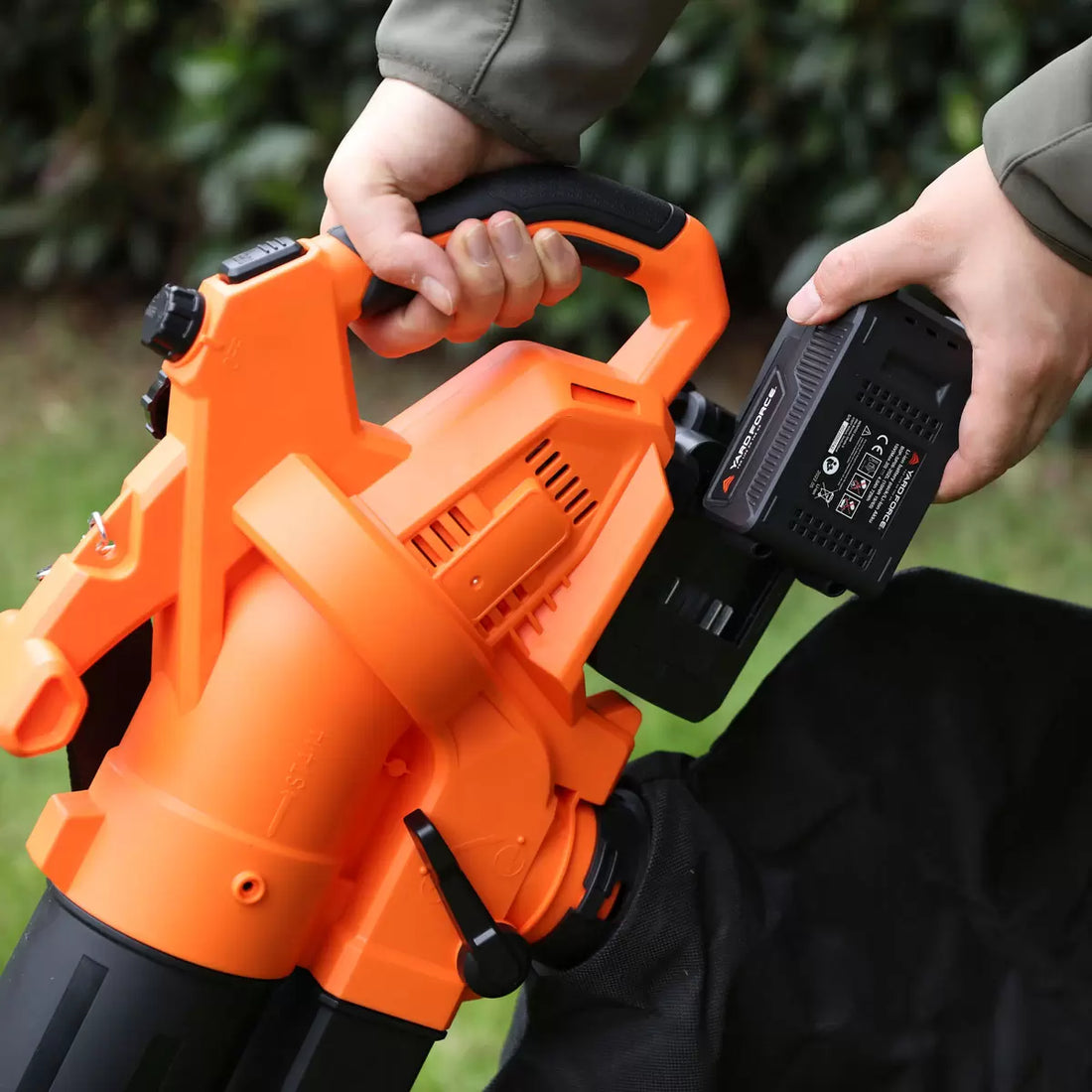 Yard Force 40V Blower Vacuum + 2 x 20V (4Ah) Battery & Twin Charger Bundle