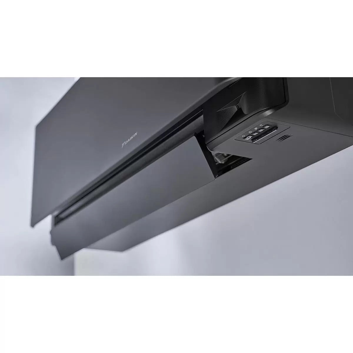 Installed Daikin Stylish Single Split Air Conditioning Unit for Domestic Use