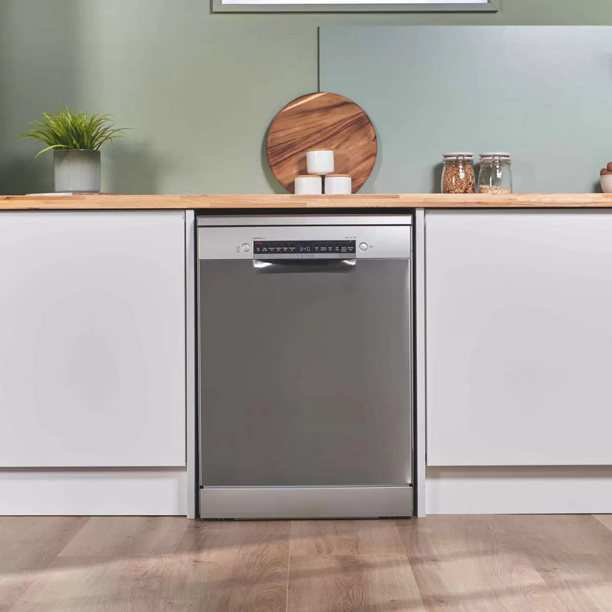 Bosch Series 6 SMS6ZCI10G, 14 Place Setting, Freestanding Dishwasher, B Rated