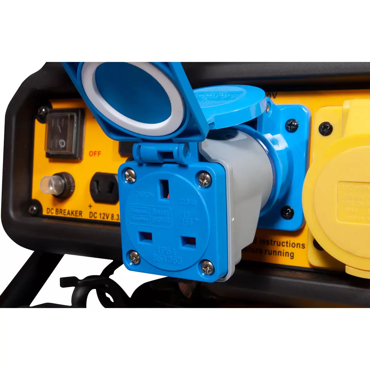 DEWALT® 3500W Dual Voltage Petrol Generator (DXGNP35E)
