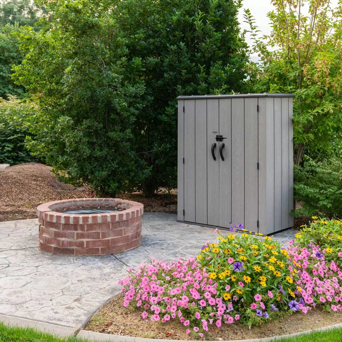 Lifetime 4ft 6" x 2ft 4" (1.4 x 0.7m) Vertical 1, 510 Litre Storage Shed