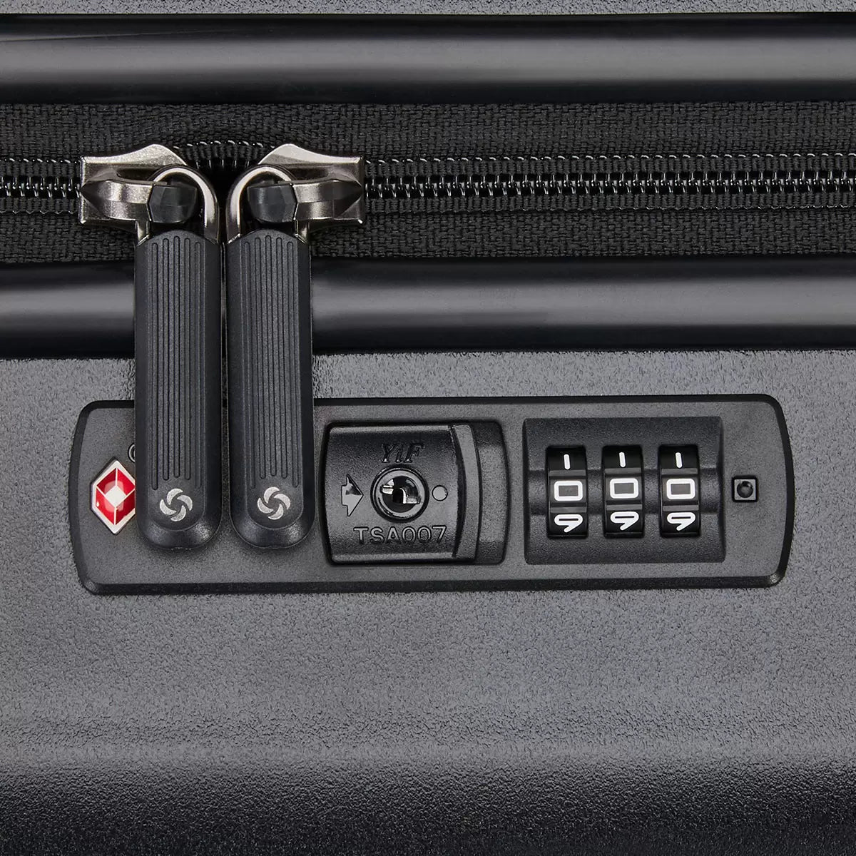 Samsonite Element 2 Piece Hardside Suitcase/Luggage Set 4 Wheel Spinner