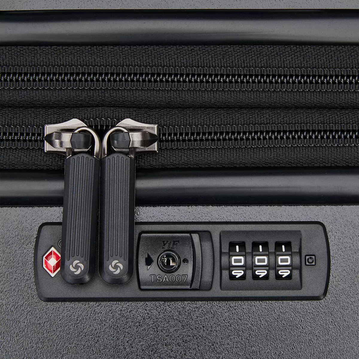 Samsonite Element 2 Piece Hardside Suitcase/Luggage Set 4 Wheel Spinner