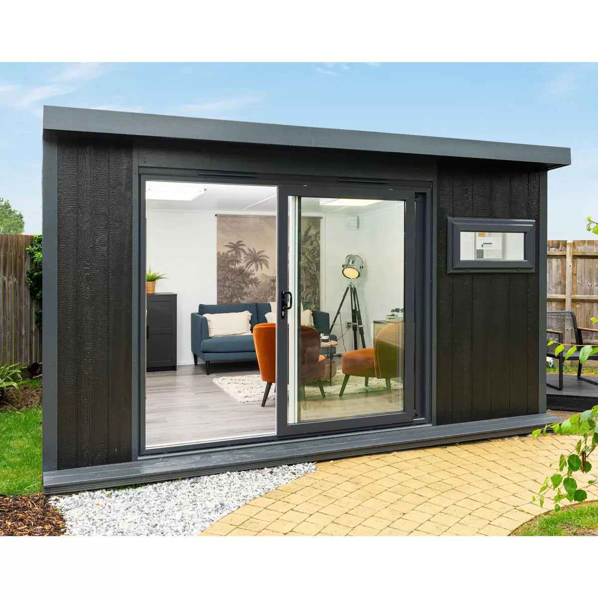 Installed Garden Room, Medium Sizes, Basebox by Green Retreats (up to 19m²)