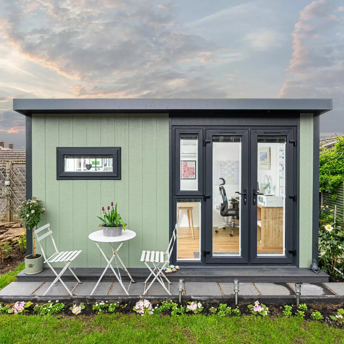 Installed Garden Room, Medium Sizes, Basebox by Green Retreats (up to 19m²)
