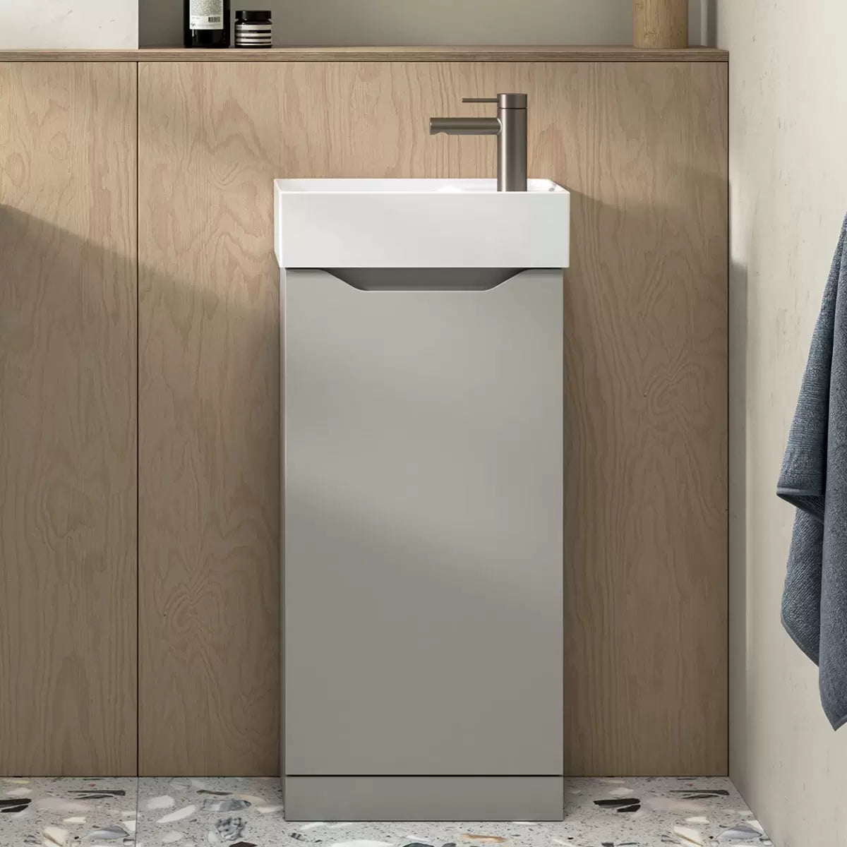 Tavistock Coda Cloakroom 39.7 cm Floor Mounted in Light Grey