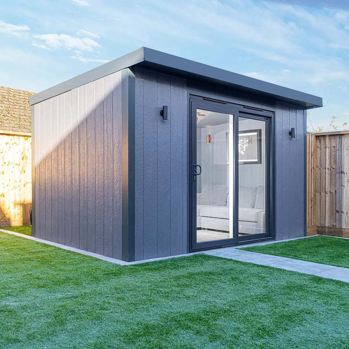 Installed Garden Room, Medium Sizes, Basebox by Green Retreats (up to 19m²)