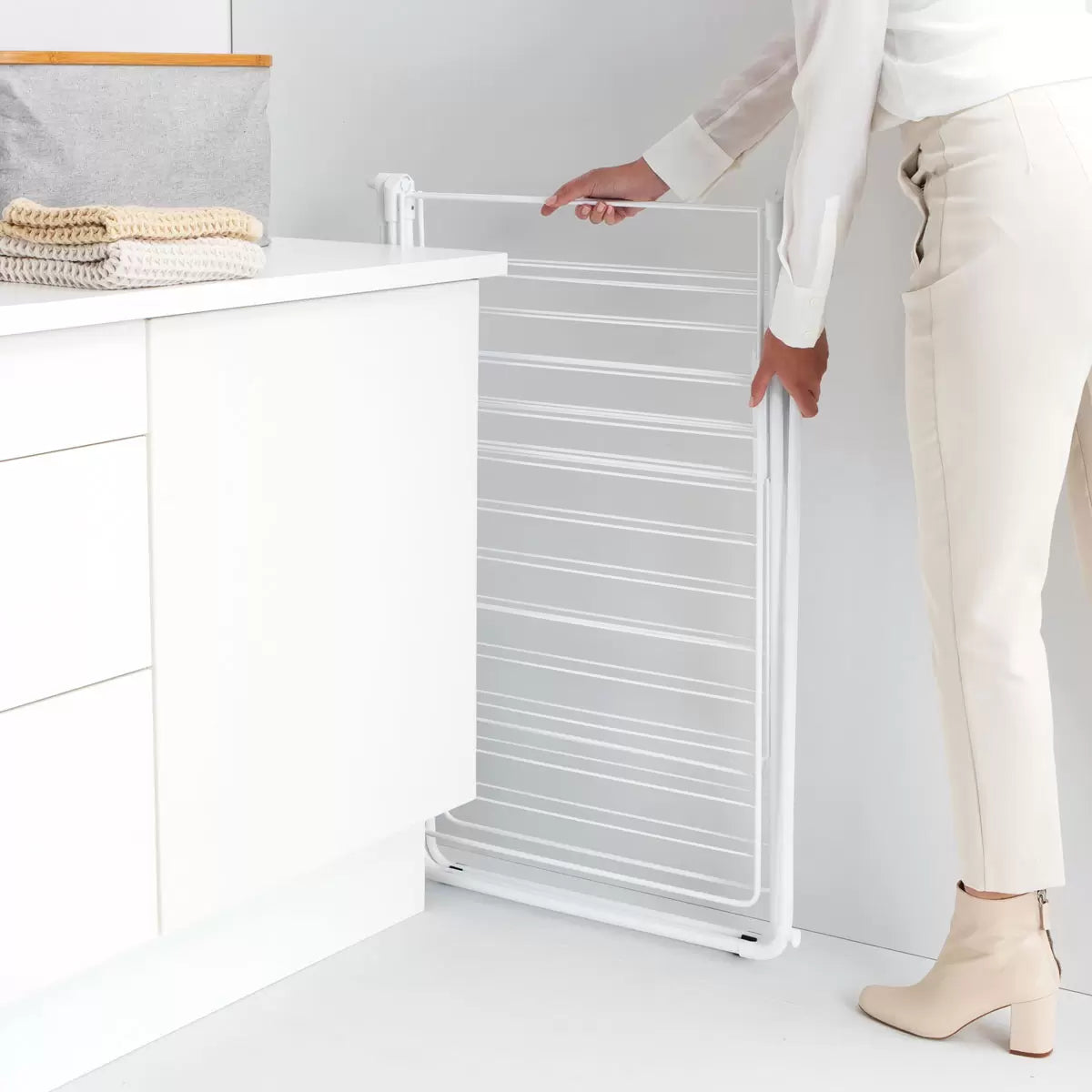 Brabantia HangOn 25m Drying Rack with Rod in White