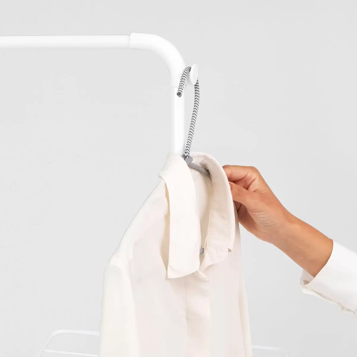 Brabantia HangOn 25m Drying Rack with Rod in White