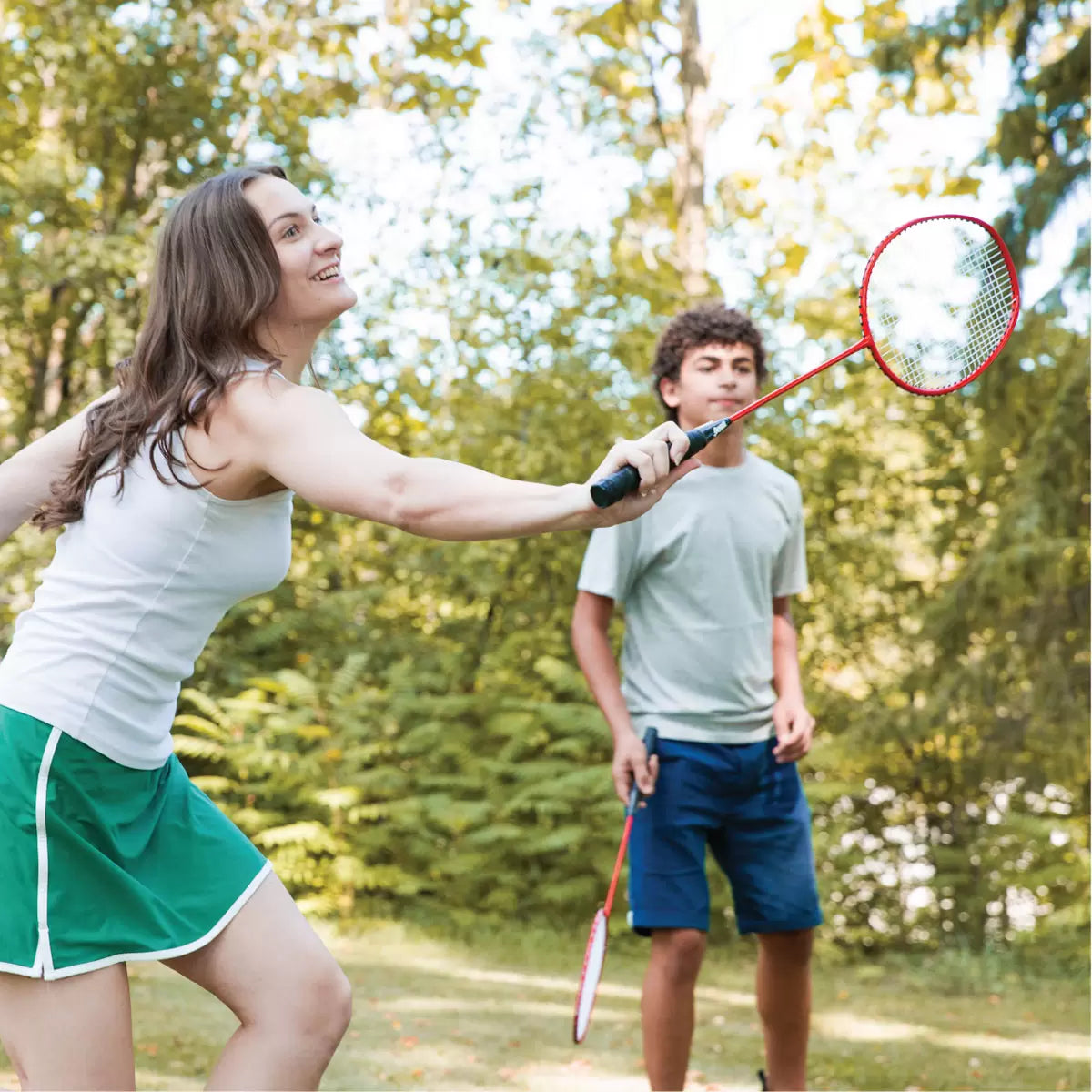 Penn Premium Easy Setup Badminton Set with 4 Rackets and 2 Shuttlecocks