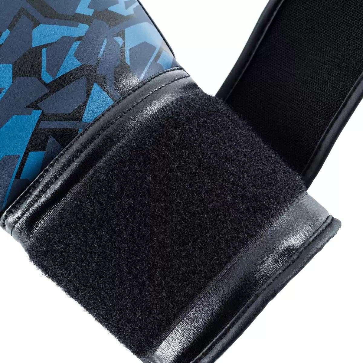 UFC Octagon Camo Boxing Gloves and UFC 4.5m Hand Wraps in 5 Sizes (8, 10, 12
