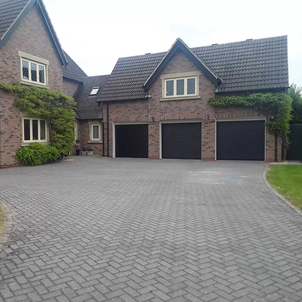 Cardale Electric Roller Door 55mm with Installation up to 2.5 metres width