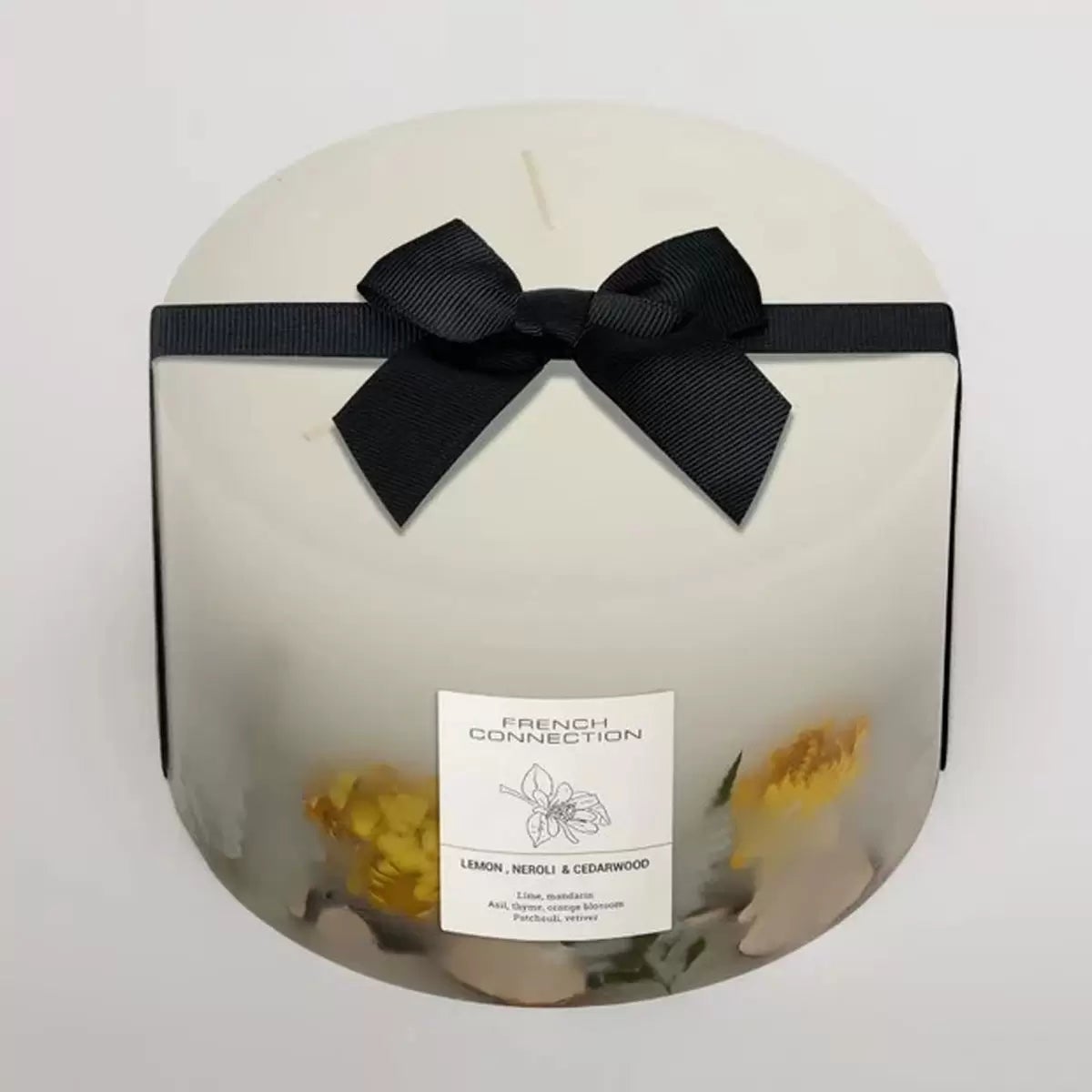 French Connection Botanical 1.5kg Candle in 2 Fragrances, view 11