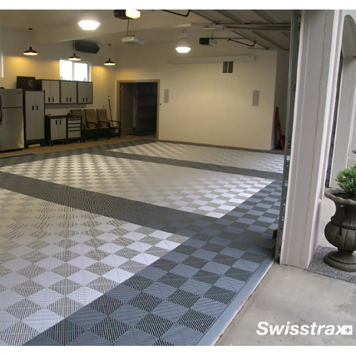 Swisstrax Ribtrax® Pro Vented Modular 19mm Garage Floor Tiles - 25 pack (400