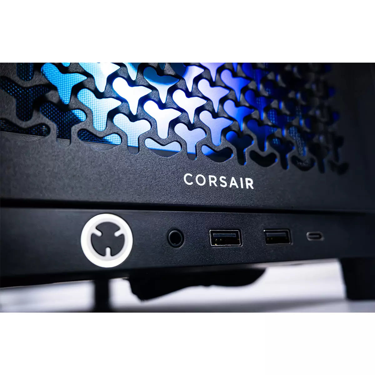 AWD-IT Frame 7 Ti, AMD Ryzen 7, 32GB RAM, 2TB SSD, NVIDIA GeForce RTX 5070 Ti