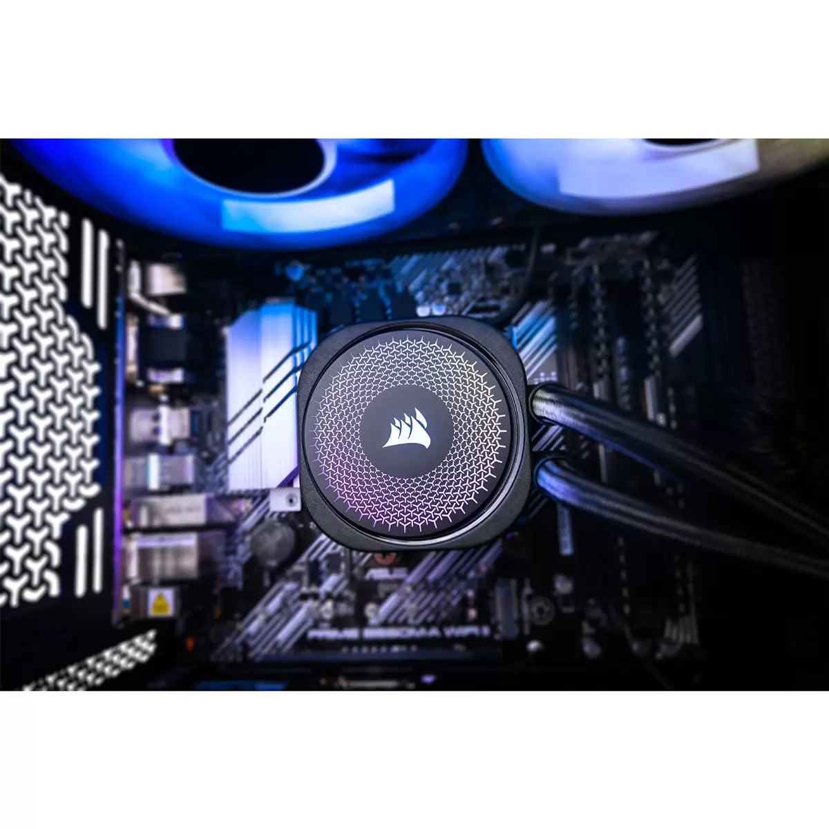 AWD-IT Frame 7 Ti, AMD Ryzen 7, 32GB RAM, 2TB SSD, NVIDIA GeForce RTX 5070 Ti