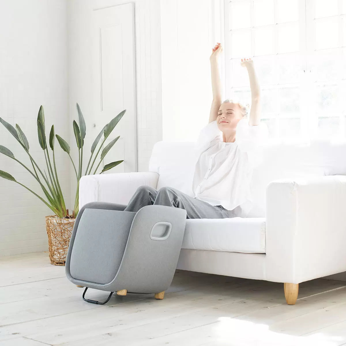 SYNCA Rei Foot, Calf & Lumbar Ottoman Massager