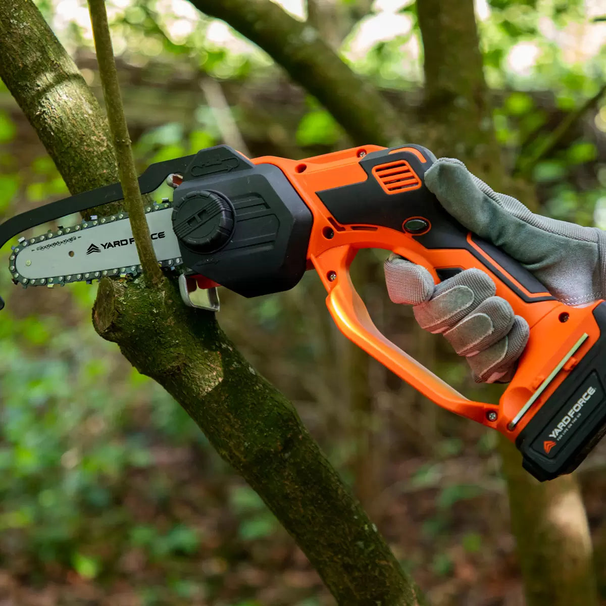 Yard Force 20V 12cm Mini Chainsaw + 20V (2Ah) Battery & Charger Bundle
