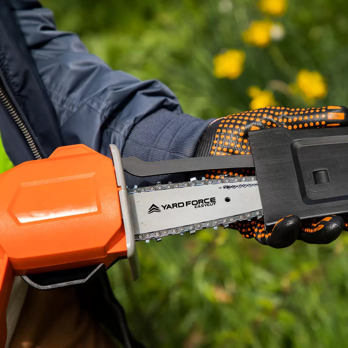 Yard Force 20V 12cm Mini Chainsaw + 20V (2Ah) Battery & Charger Bundle