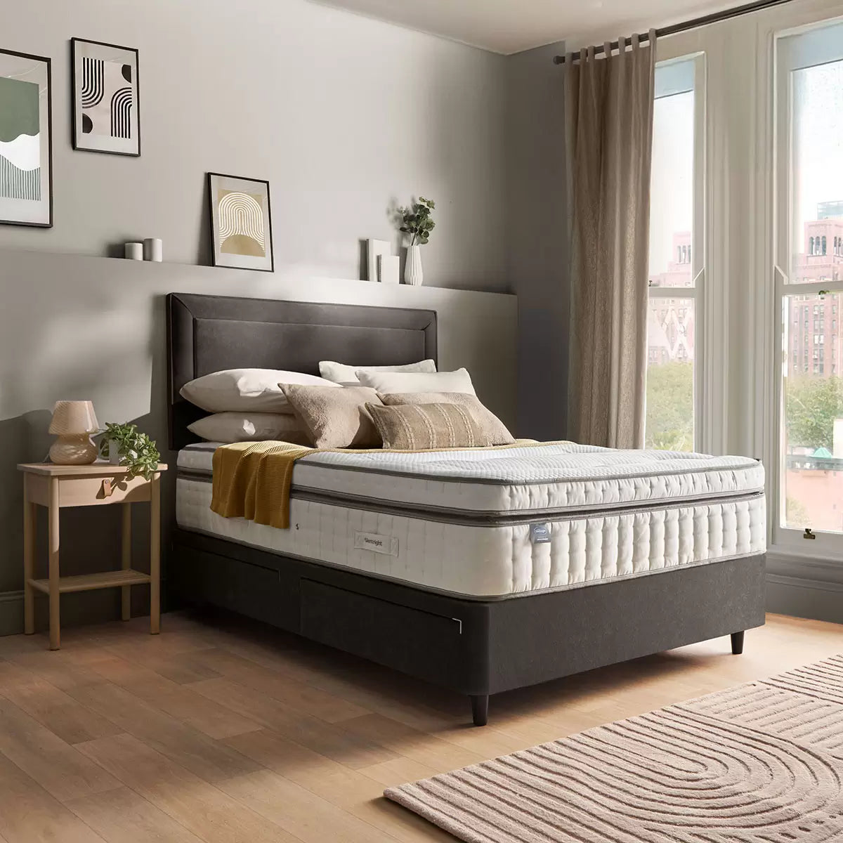 Silentnight Velvet 4 Drawer Divan Base with Malvern Headboard & 3