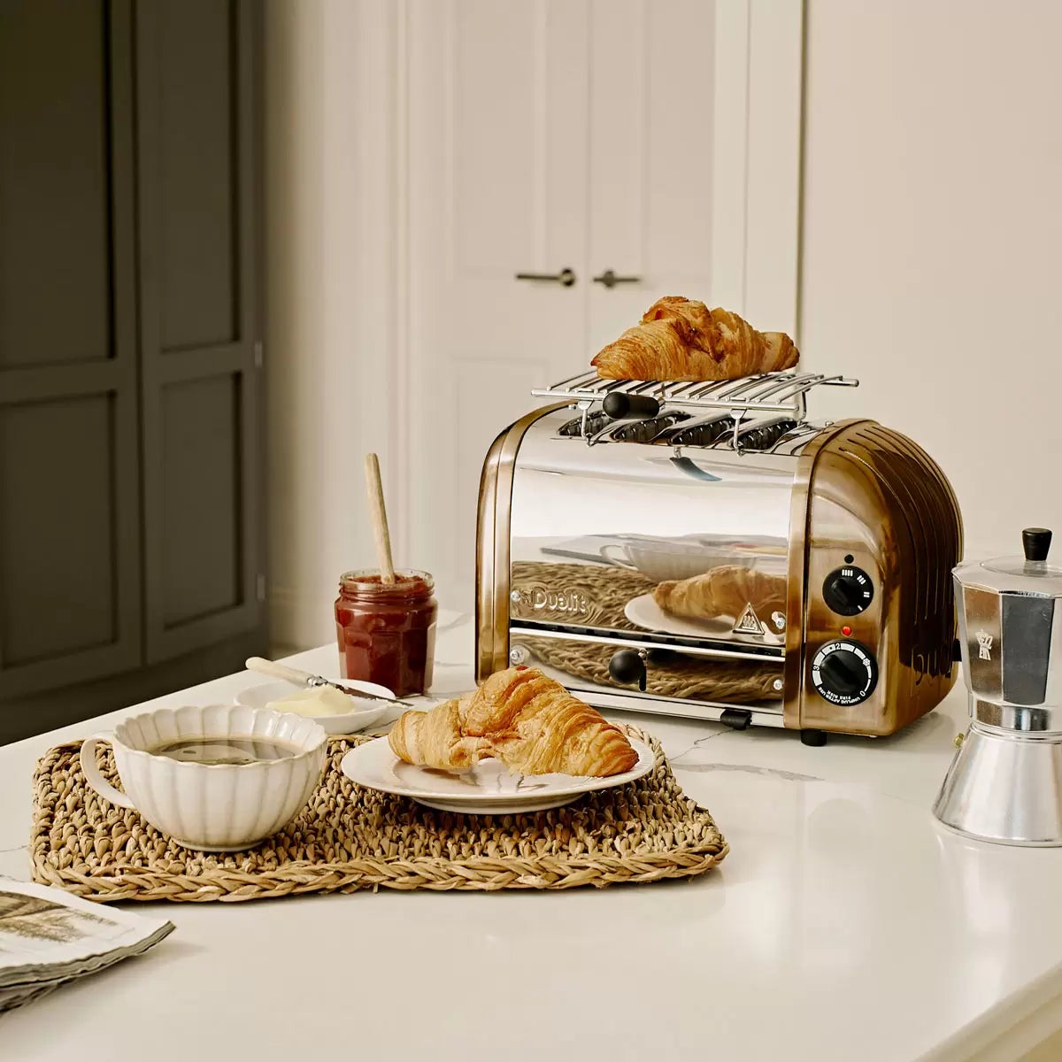 Dualit 4 Slot Classic Toaster With Sandwich Cage in Copper Spray Finish, 40597, view 3