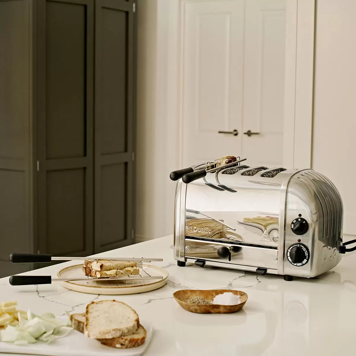 Dualit Classic 4 Slot Toaster With Sandwich Cage, Polished Stainless Steel 40590