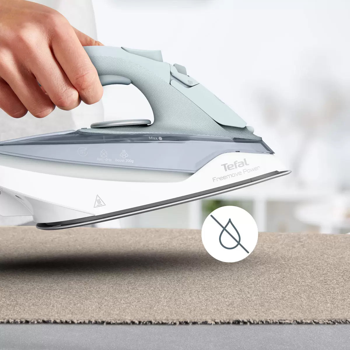 Tefal Freemove Power Steam Iron FV6642G0