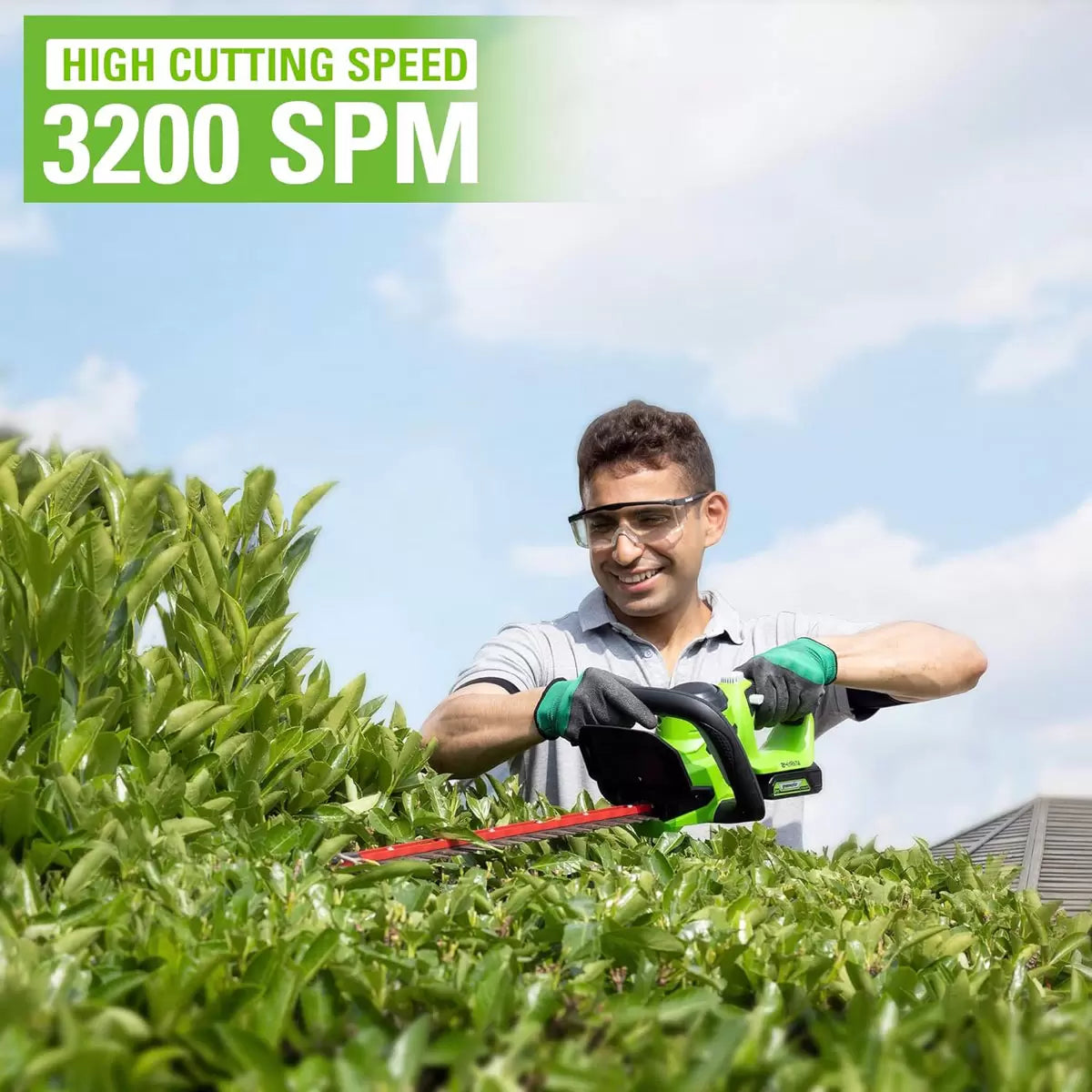 Greenworks 24V 61cm Cordless Brushless Hedge Trimmer + 24V (2Ah) Battery &