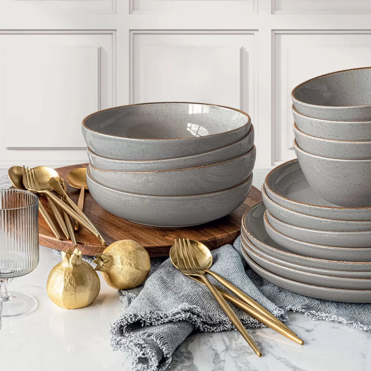 Over & Back Stoneware Dinnerware Set, 16 Piece