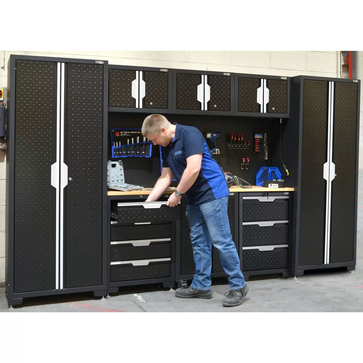 Hilka Garage Pro+ 24 Gauge Steel 9 Piece Cabinet Set