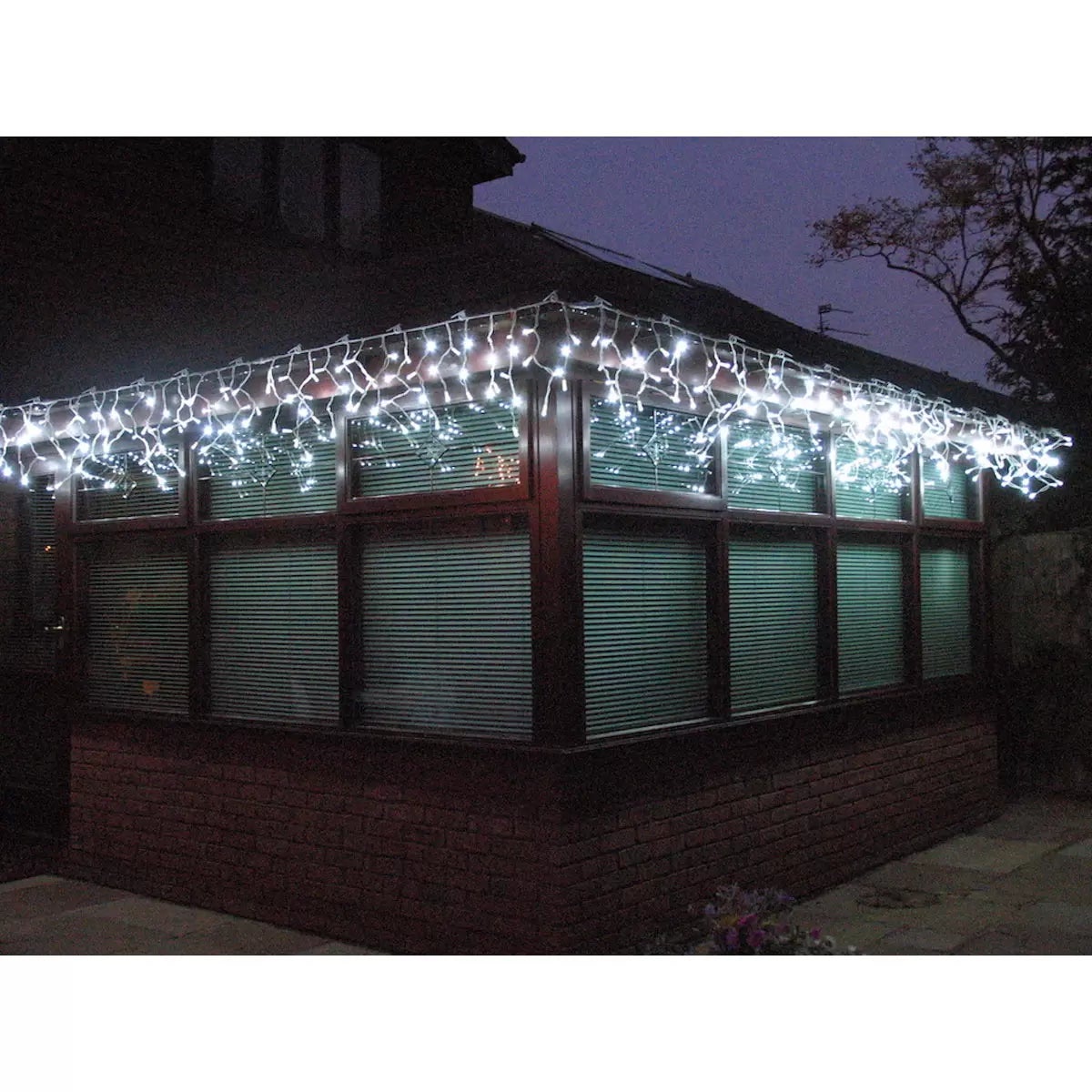 Lights4You 13ft (4m) 152 LED Ice White Outdoor Icicle Light, view 5