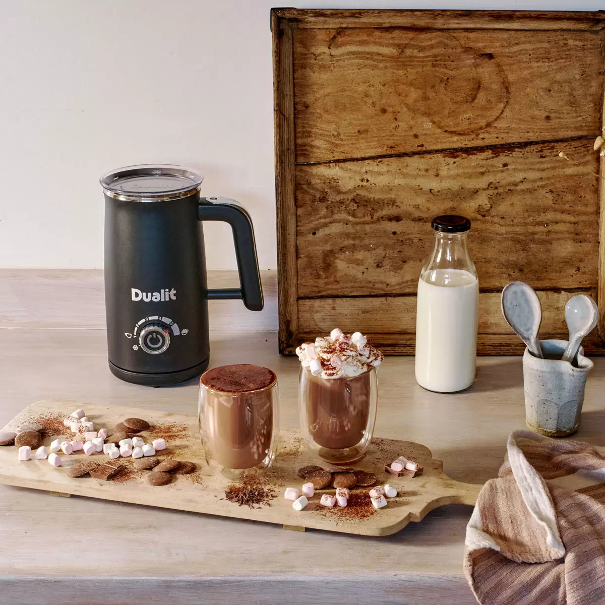 Dualit Milk Frother & Hot Chocolate Maker Max with 4 x Single Serve Belgian