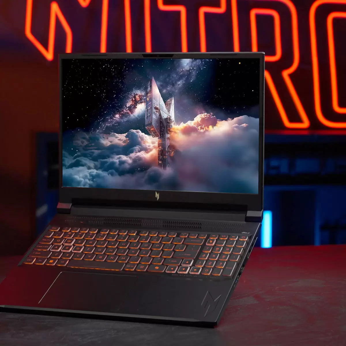 Acer Nitro V16 AI, AMD Ryzen 7, 16GB RAM, 1TB SSD, NVIDIA GeForce RTX 5070, 16