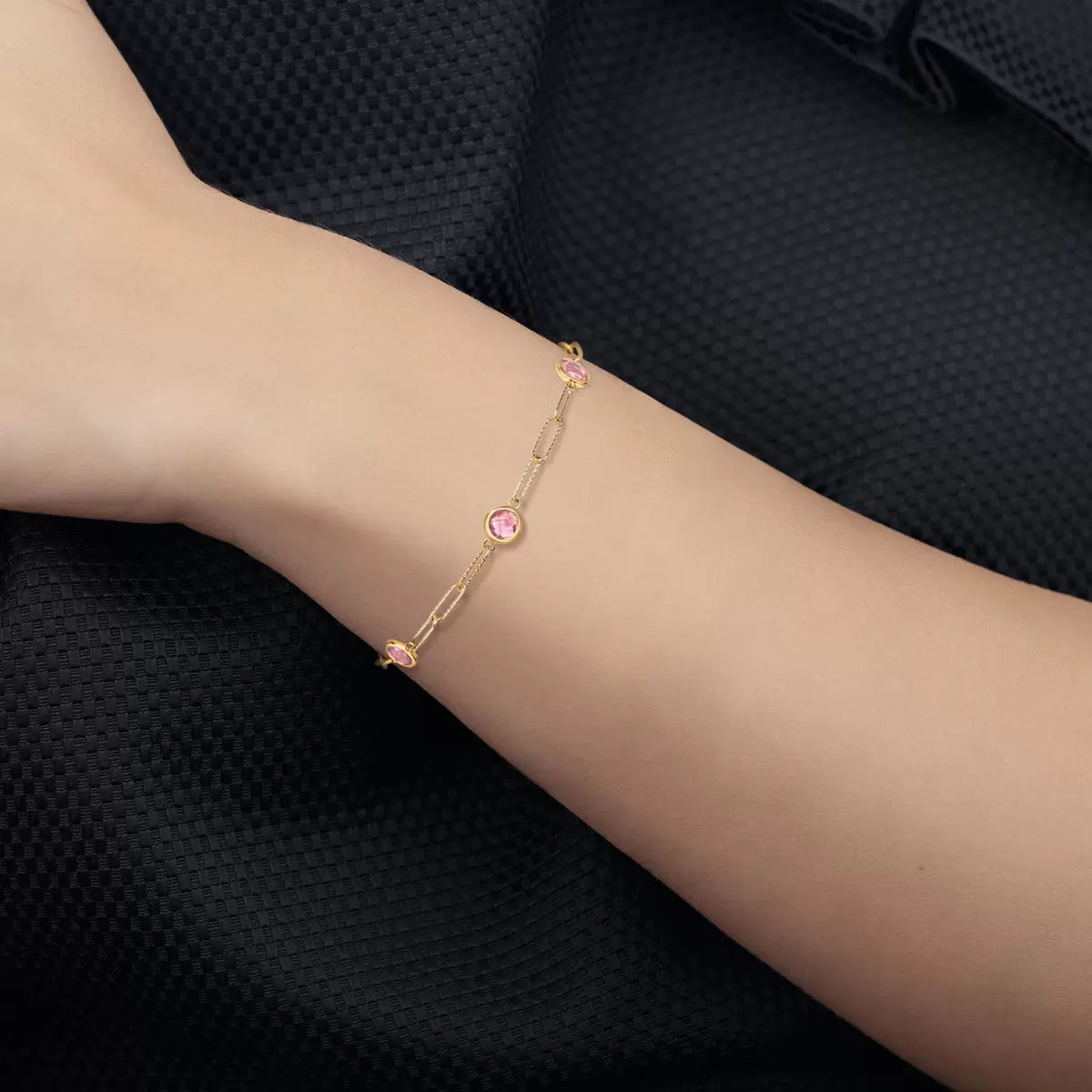 Round Cut Pink Tourmaline Paperclip Bracelet 14ct Yellow Gold
