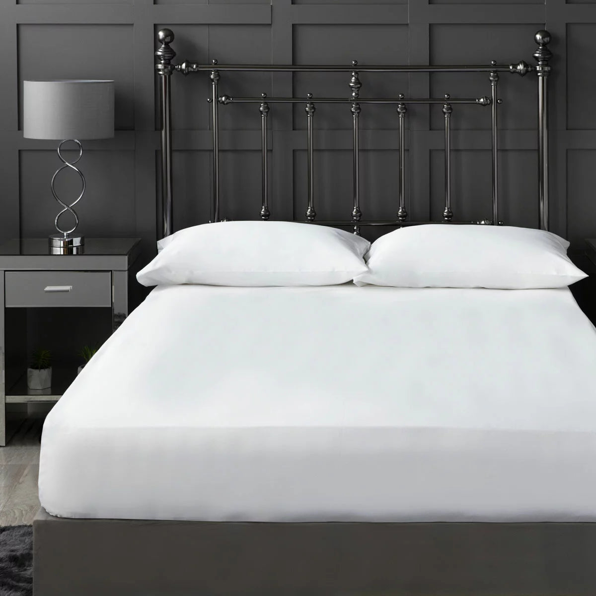 Belledorm 1200 Thread Count Cotton White Fitted Sheet in 3 Sizes