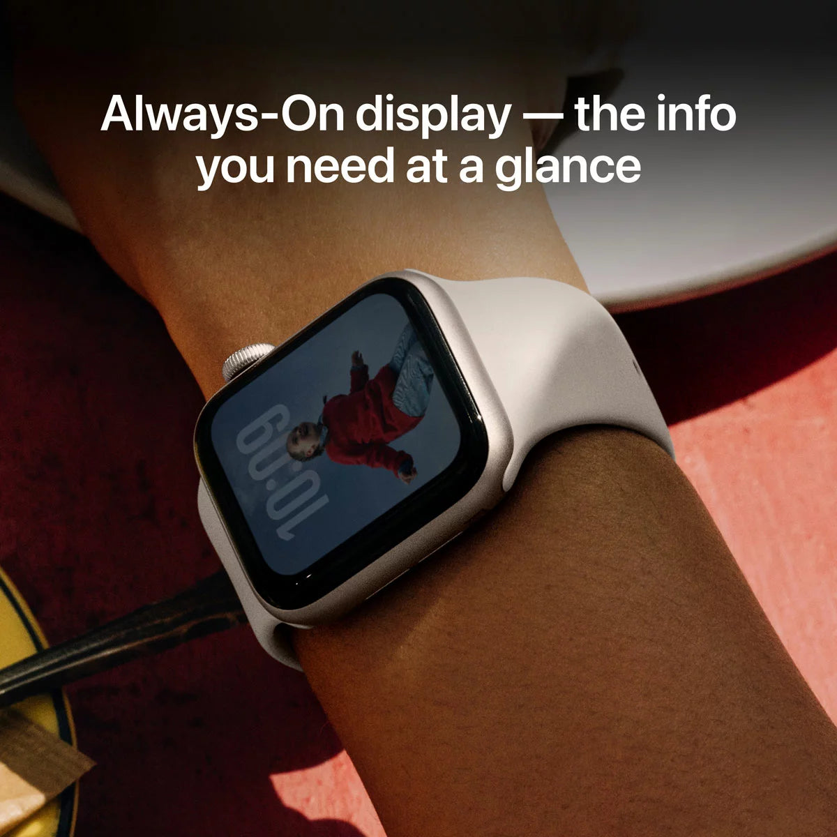 Apple Watch SE 3 GPS, 40mm Aluminium Case with Sport Band S/M